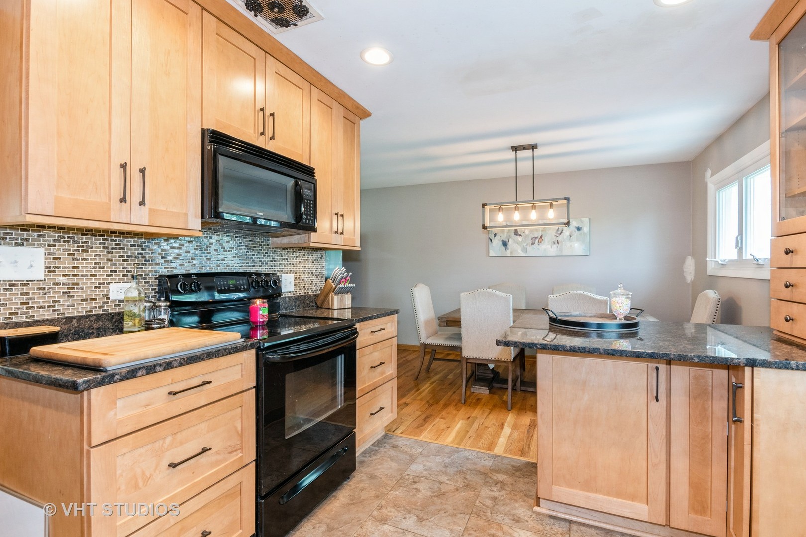 21W353 Drury Lane, Lombard, IL 60148
