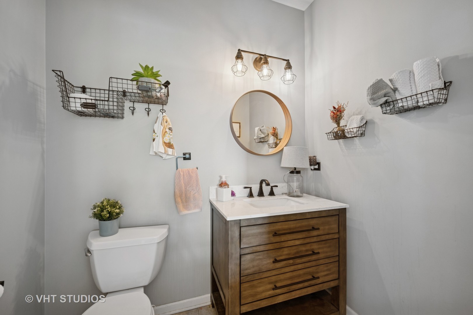 390 Sterling Circle, Cary, IL 60013