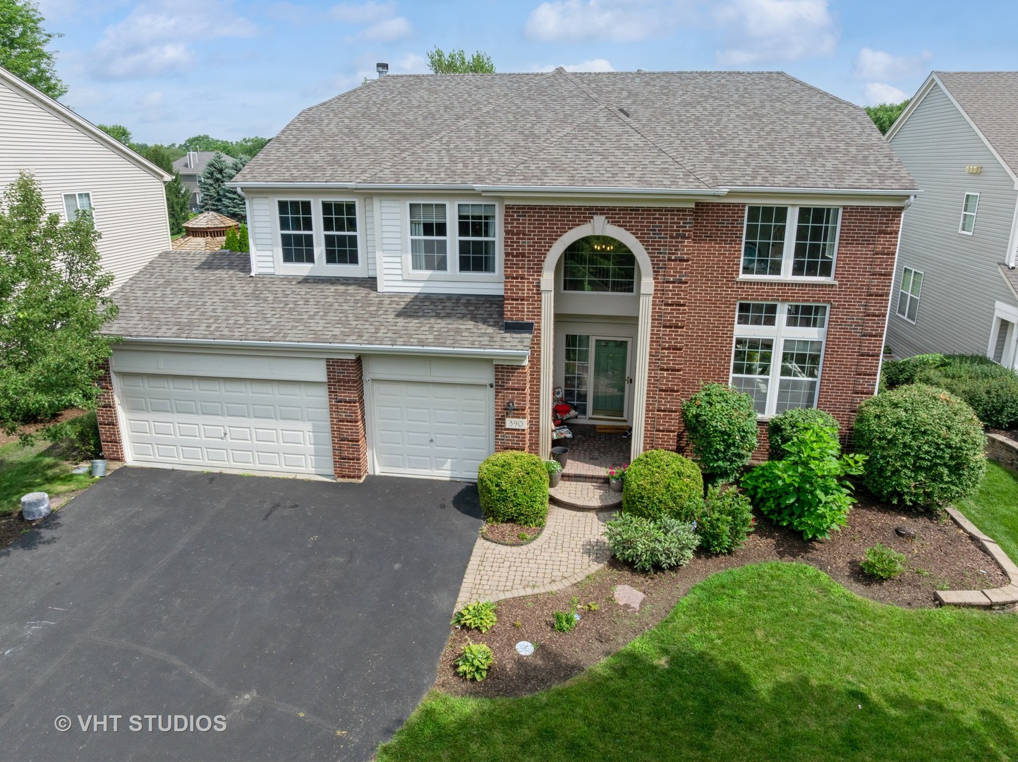 390 Sterling Circle, Cary, IL 60013