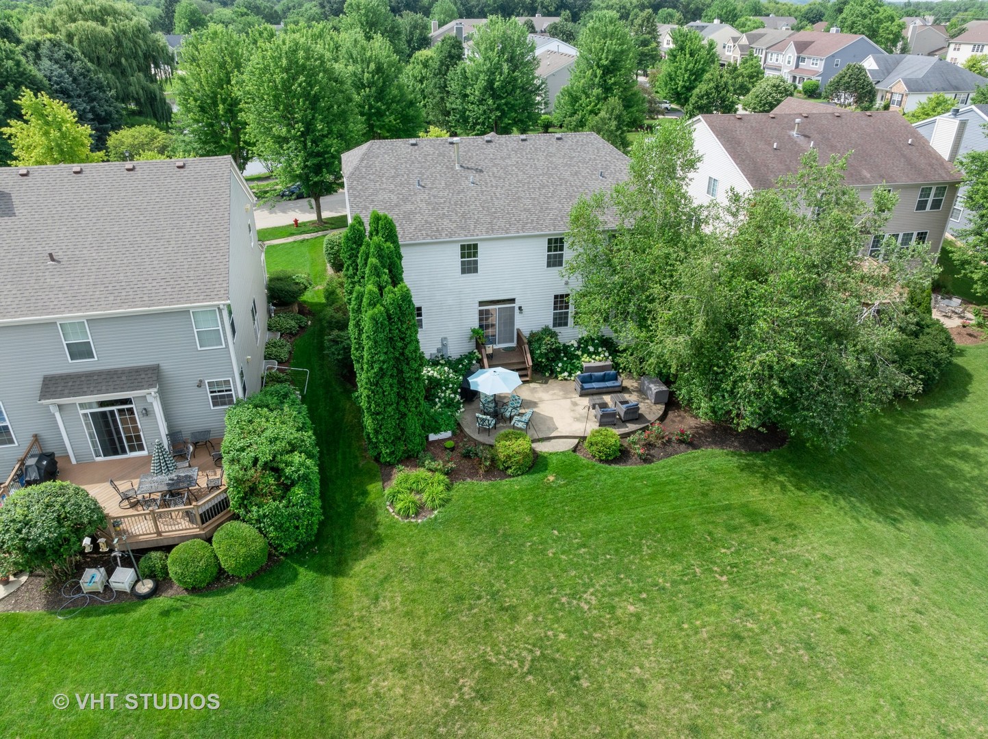 390 Sterling Circle, Cary, IL 60013