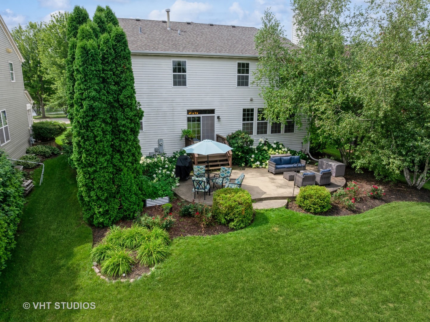 390 Sterling Circle, Cary, IL 60013
