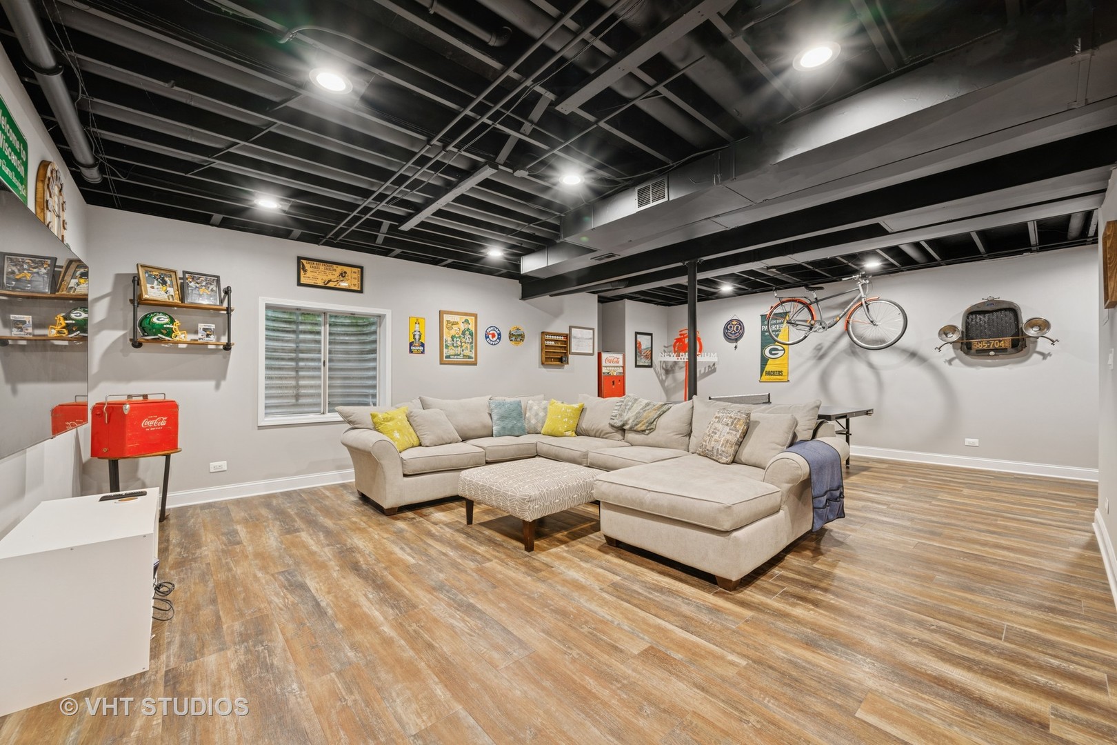 390 Sterling Circle, Cary, IL 60013