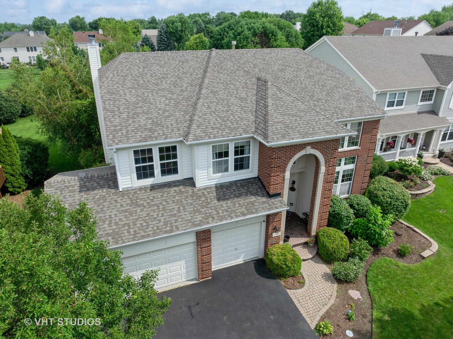 390 Sterling Circle, Cary, IL 60013