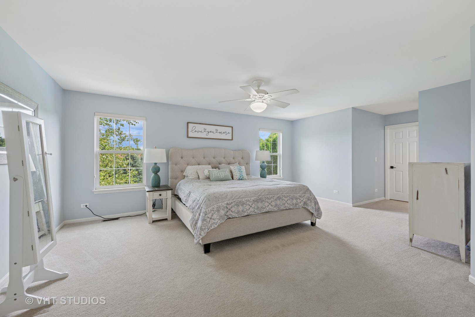 390 Sterling Circle, Cary, IL 60013