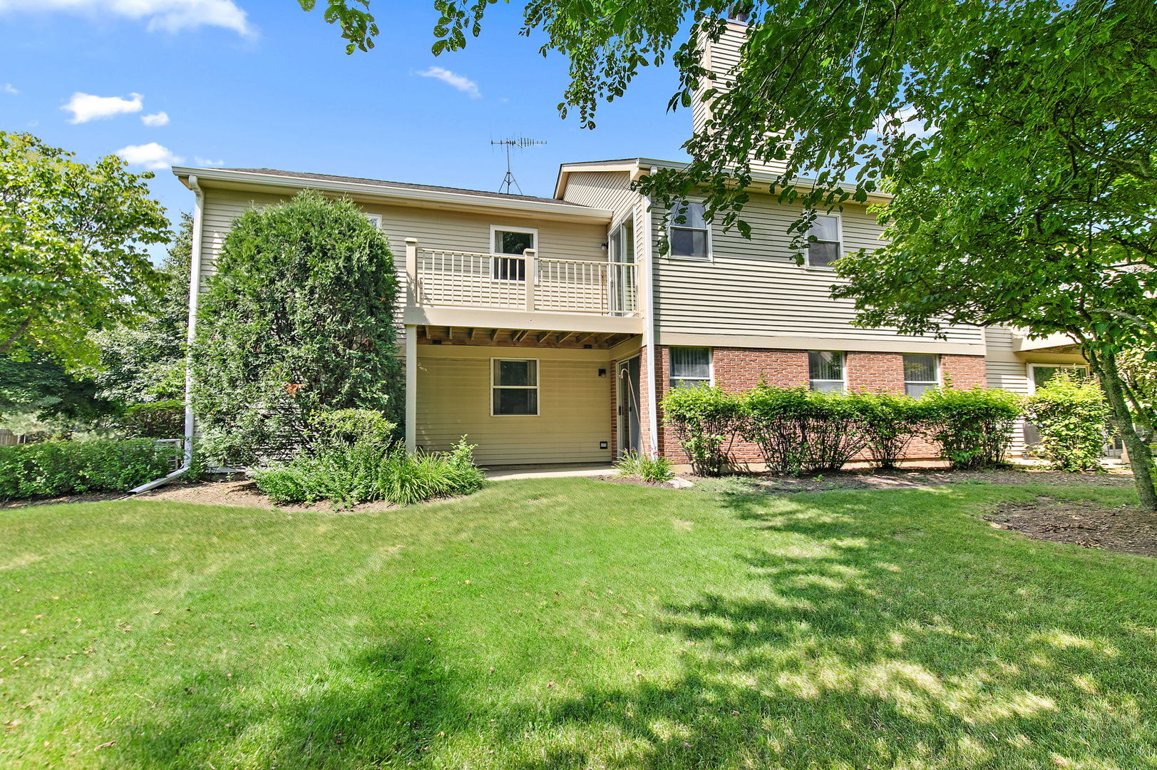 2403 Mallow Court #Z1, Schaumburg, IL 60194