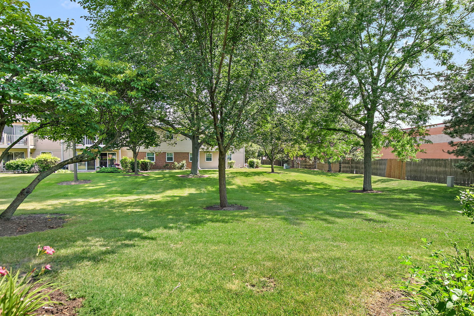 2403 Mallow Court #Z1, Schaumburg, IL 60194