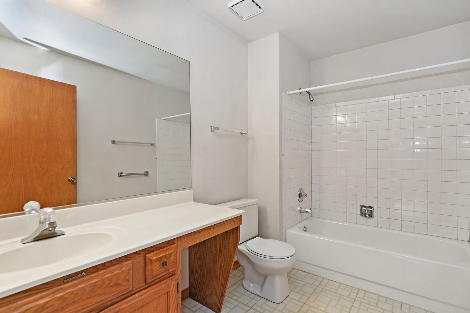 2403 Mallow Court #Z1, Schaumburg, IL 60194