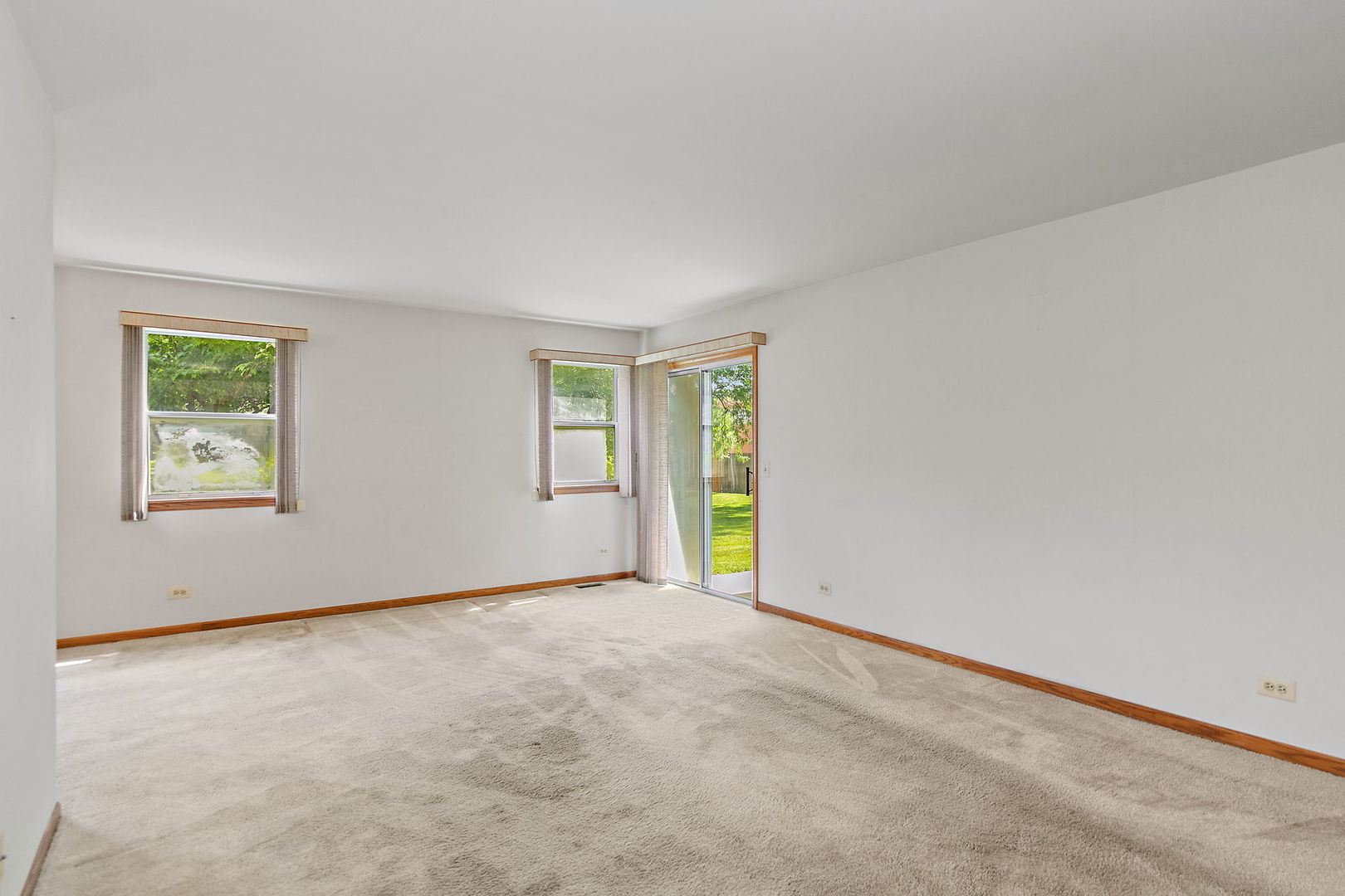 2403 Mallow Court #Z1, Schaumburg, IL 60194