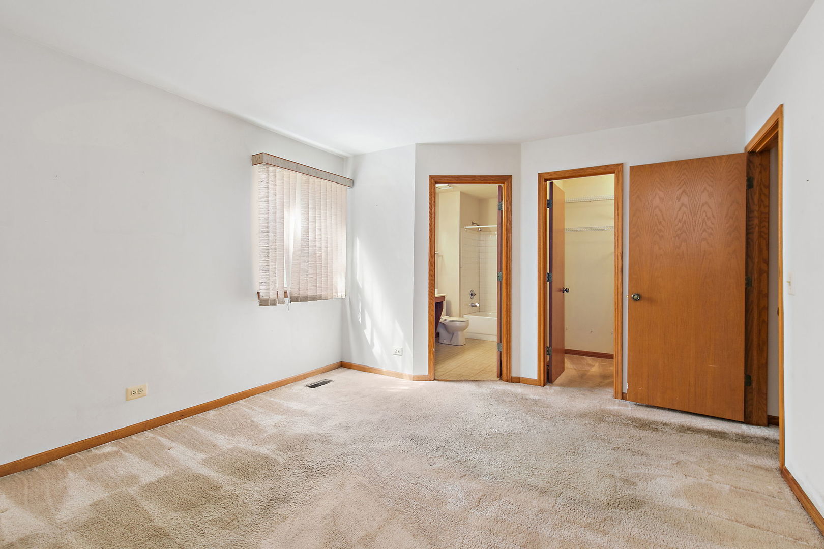 2403 Mallow Court #Z1, Schaumburg, IL 60194