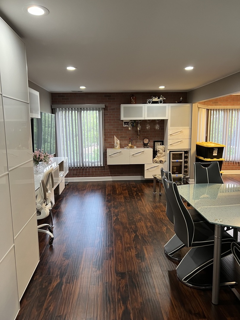 200 LAKE Boulevard #457, Buffalo Grove, IL 60089