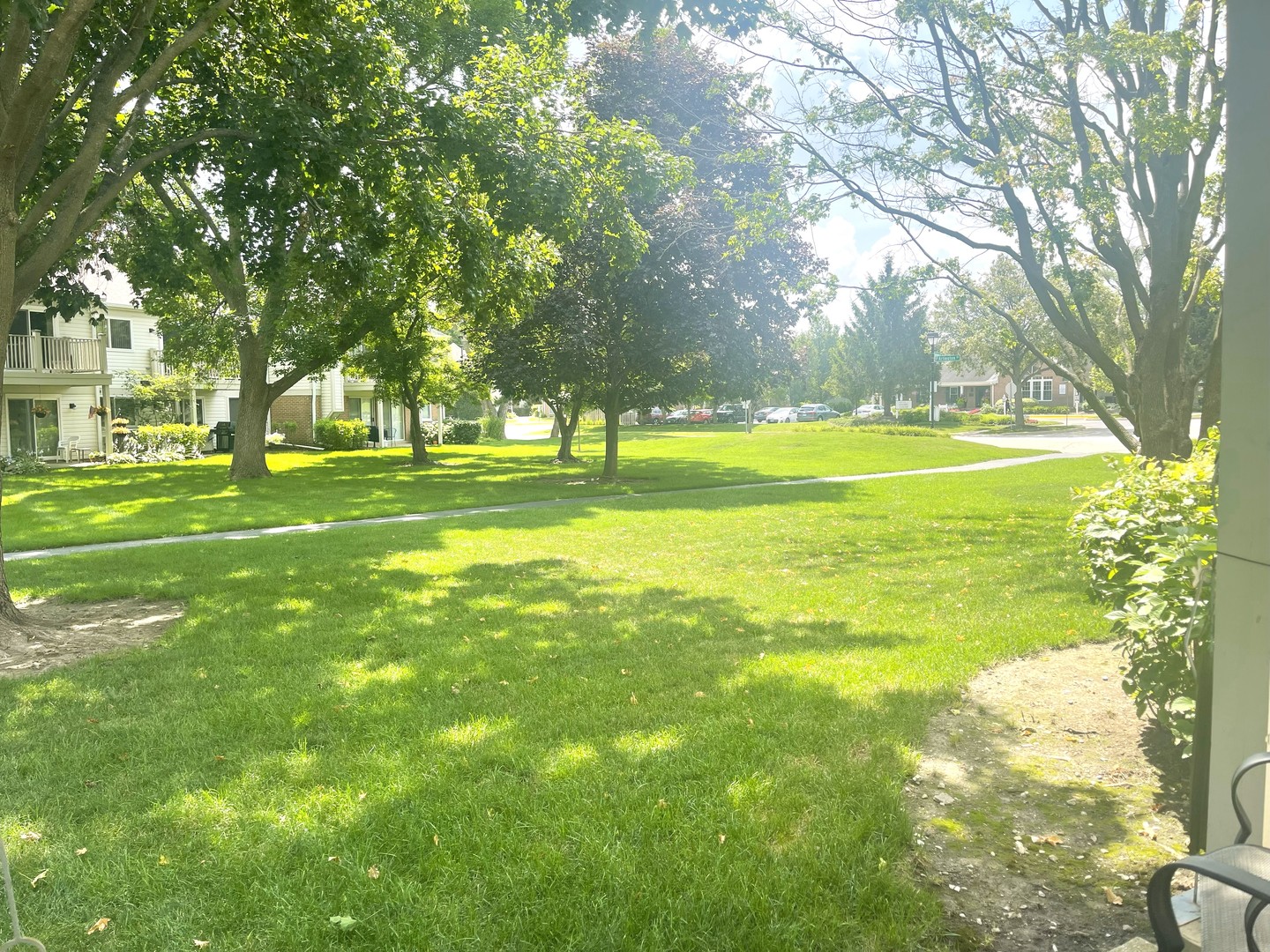 1606 Brittany Court #B1, Wheeling, IL 60090