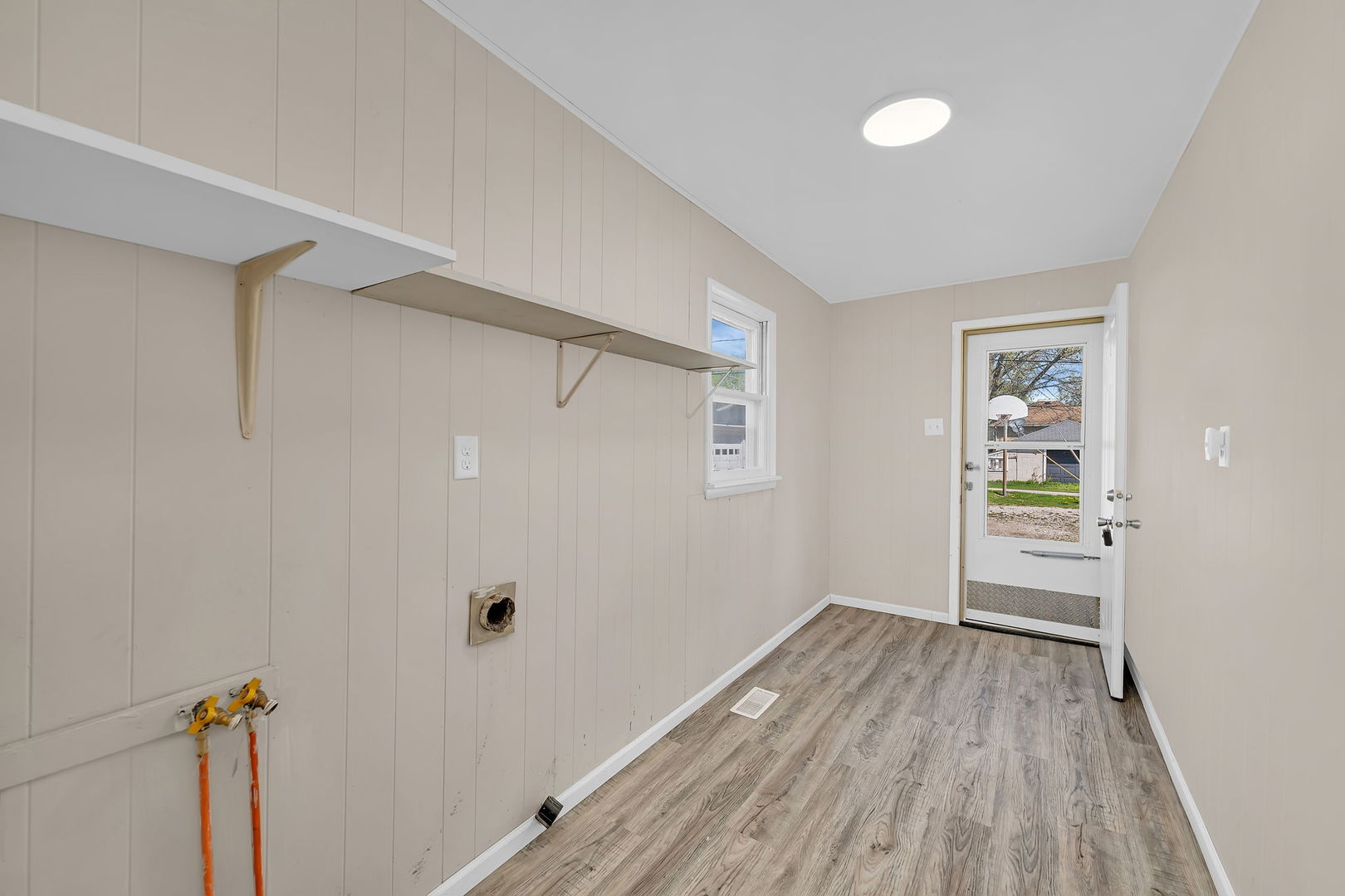 850 E Washington Street #2, Morris, IL 60450
