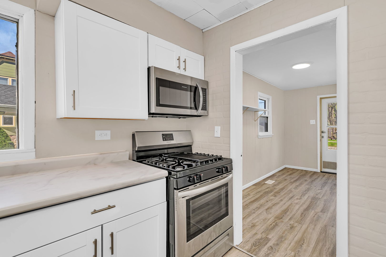 850 E Washington Street #2, Morris, IL 60450