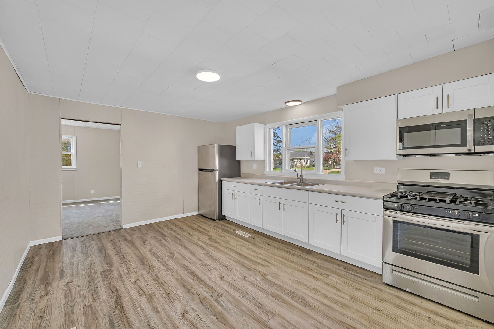 850 E Washington Street #2, Morris, IL 60450