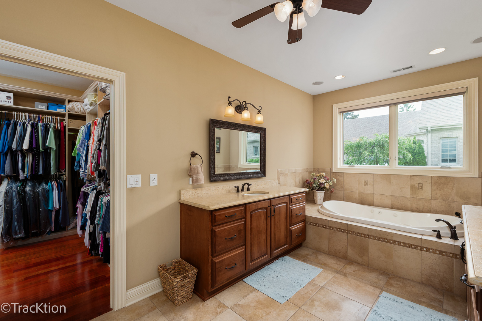 6803 S Adams Street, Willowbrook, IL 60527