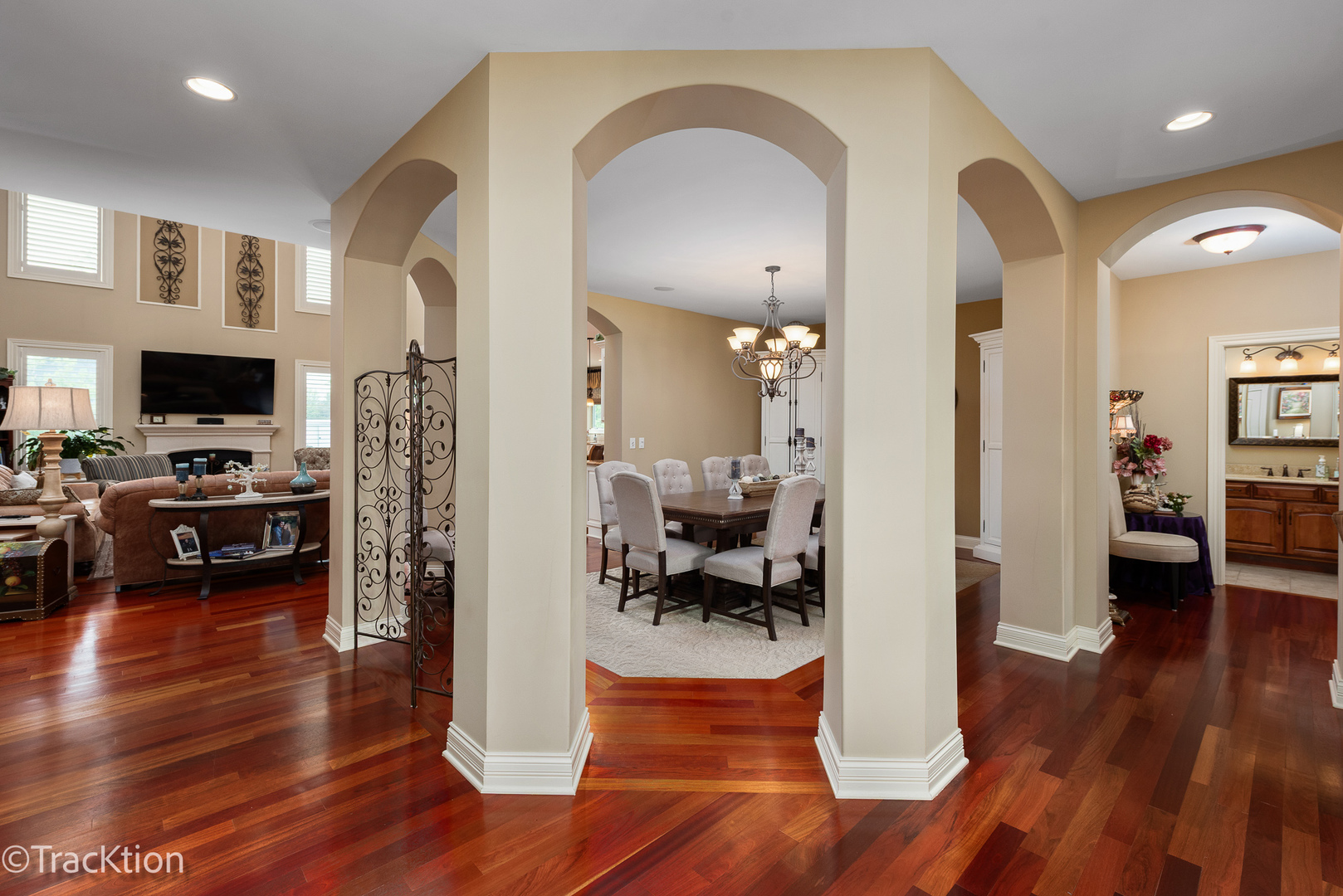 6803 S Adams Street, Willowbrook, IL 60527