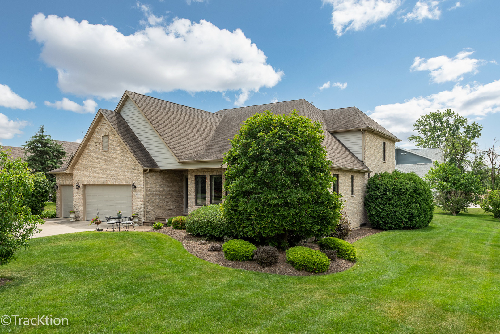 6803 S Adams Street, Willowbrook, IL 60527