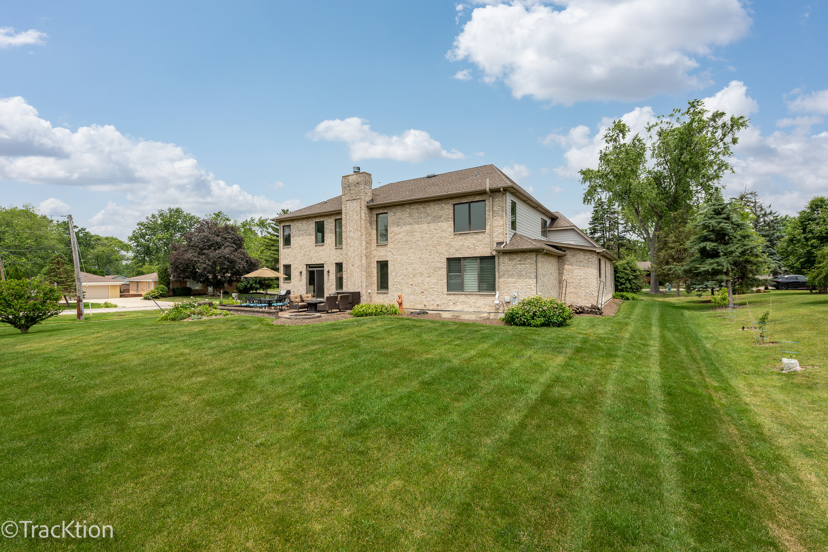 6803 S Adams Street, Willowbrook, IL 60527