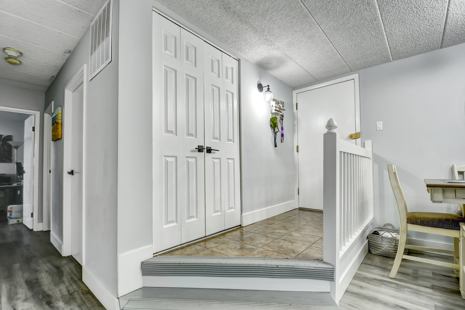 47 Pier Drive #101, Westmont, IL 60559