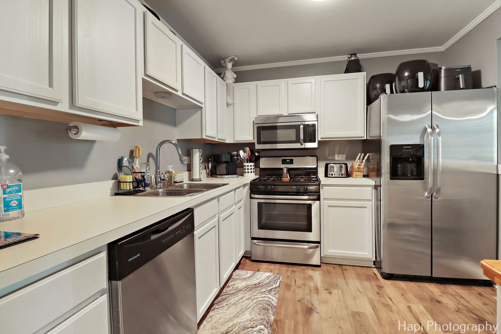 337 W Treehouse Lane #11-2, Round Lake, IL 60073