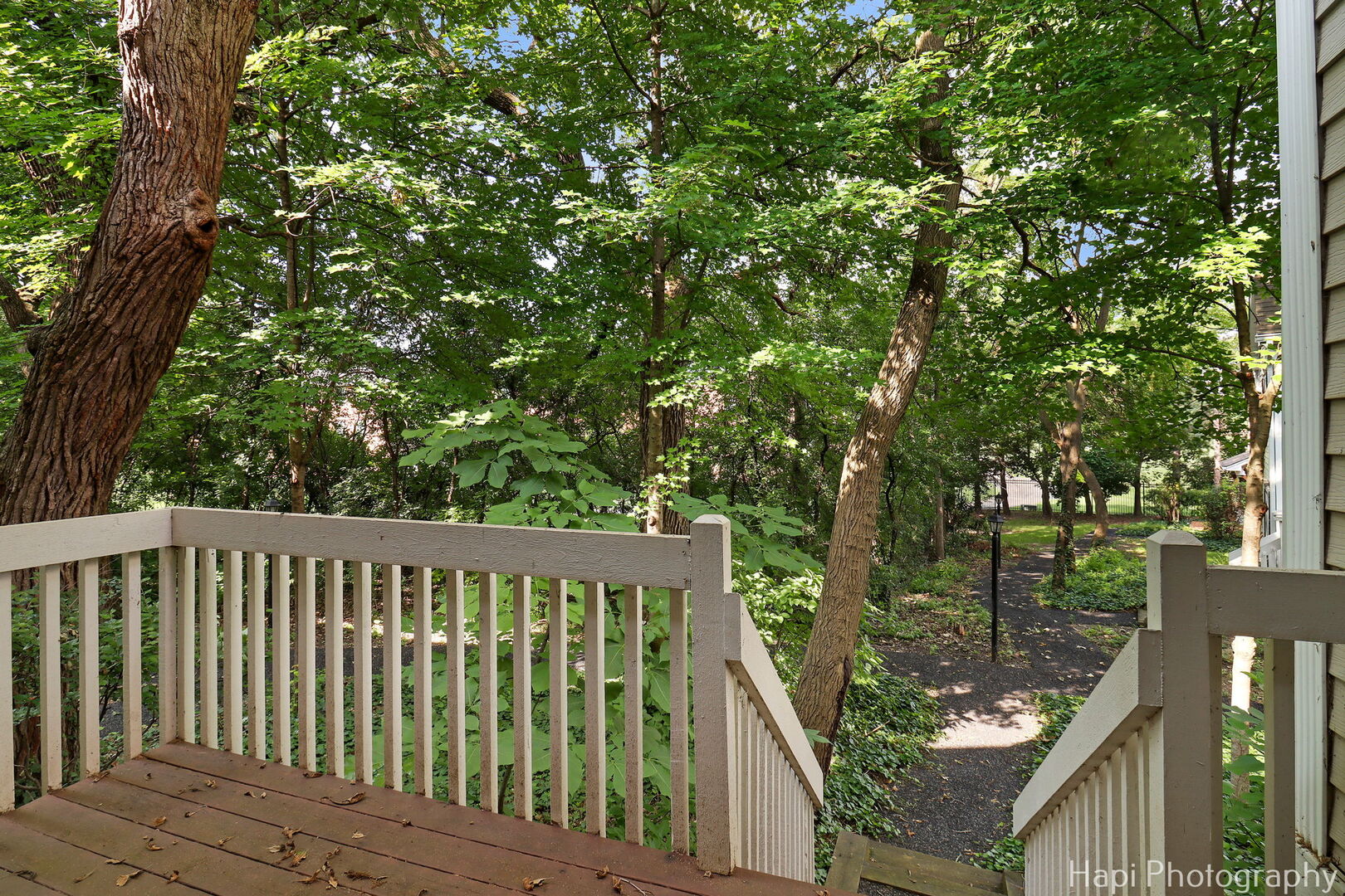 337 W Treehouse Lane #11-2, Round Lake, IL 60073