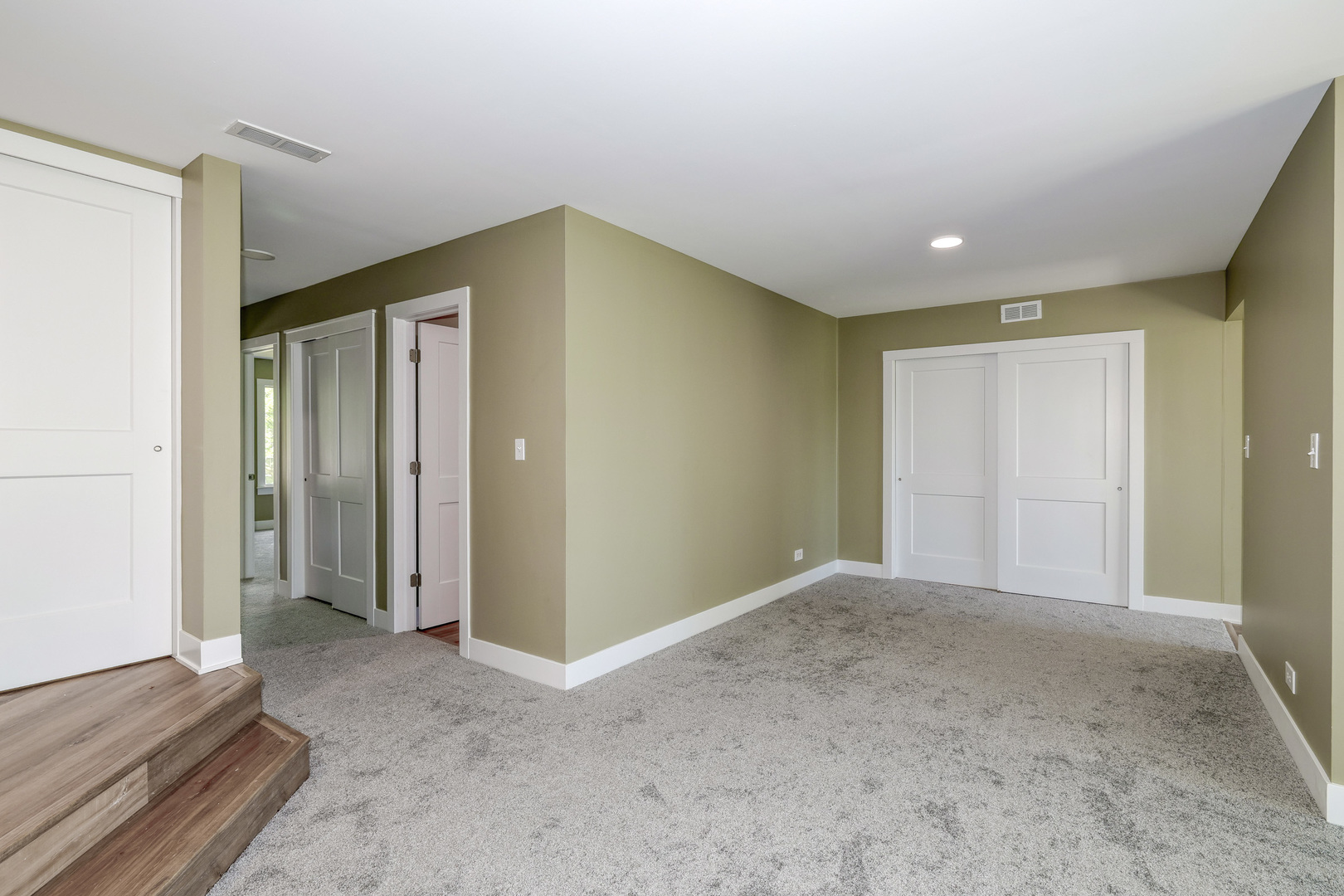 362 Springlake Lane #C, Aurora, IL 60504