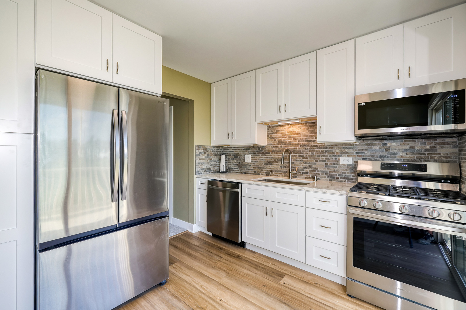 362 Springlake Lane #C, Aurora, IL 60504