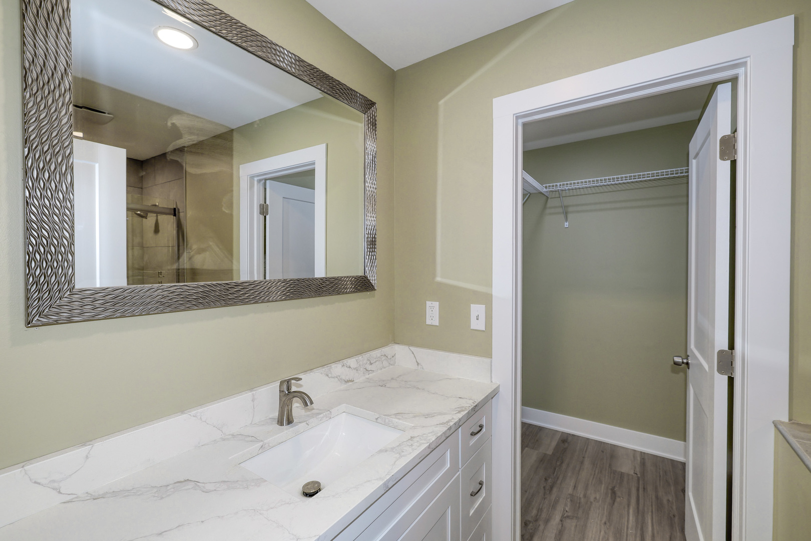 362 Springlake Lane #C, Aurora, IL 60504