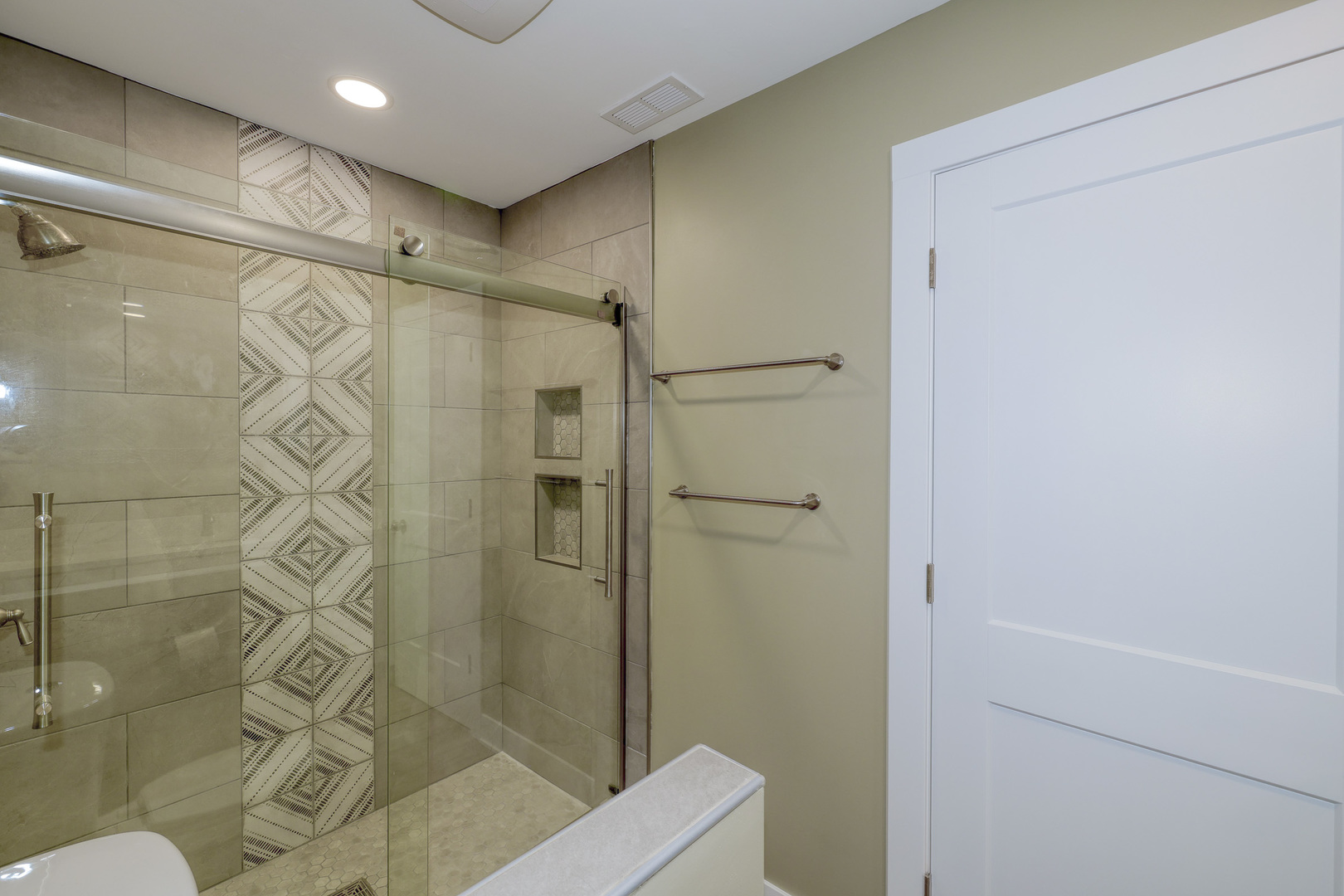 362 Springlake Lane #C, Aurora, IL 60504
