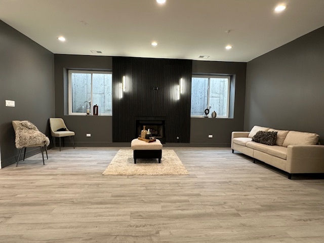 1705 S Prospect Avenue, Park Ridge, IL 60068