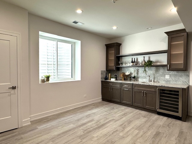 1705 S Prospect Avenue, Park Ridge, IL 60068