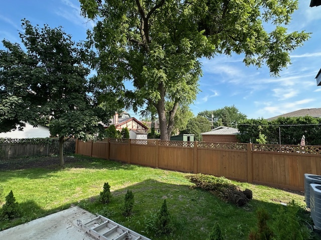 1705 S Prospect Avenue, Park Ridge, IL 60068