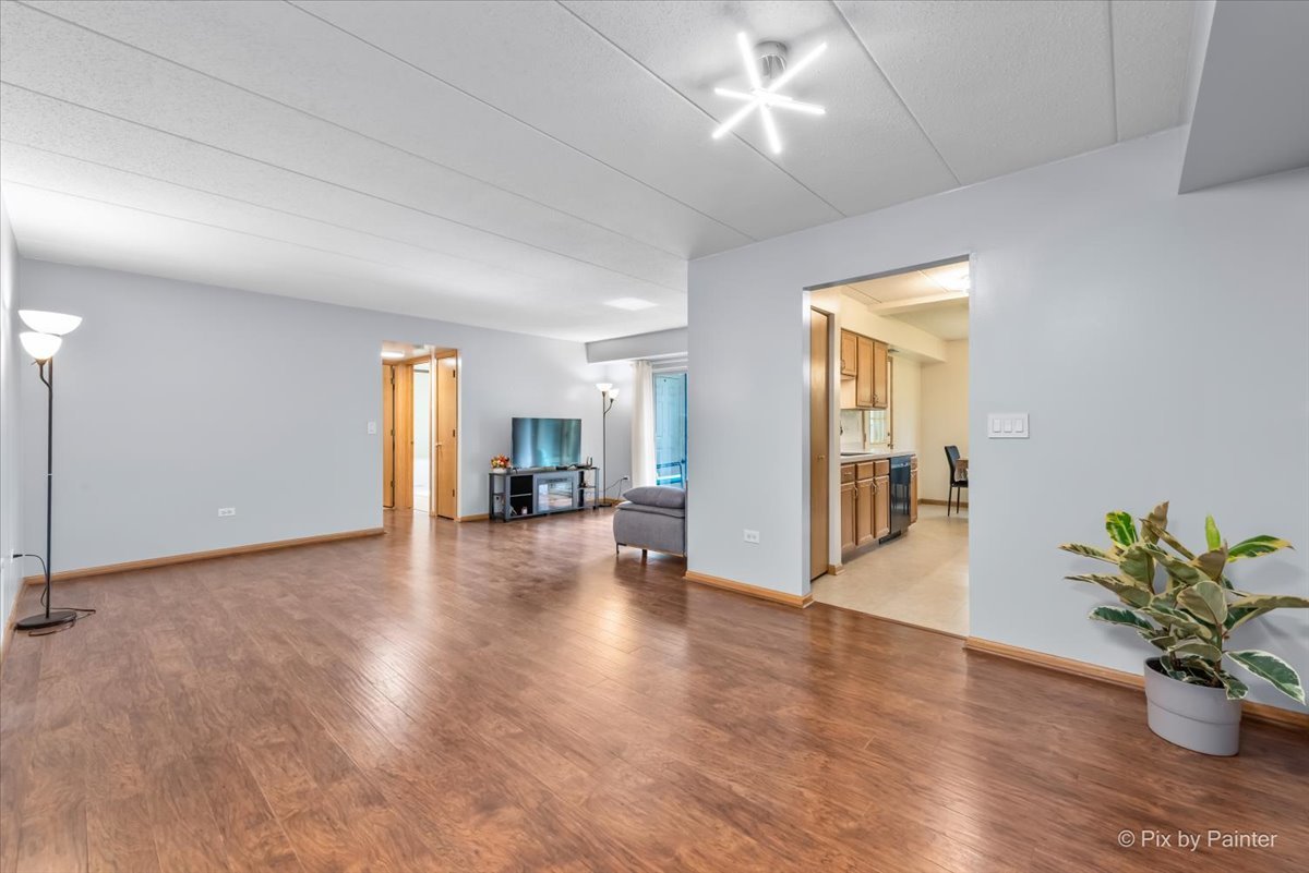 6850 RIDGE POINT Drive #2C, Oak Forest, IL 60452