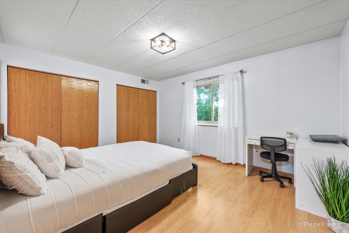 6850 RIDGE POINT Drive #2C, Oak Forest, IL 60452