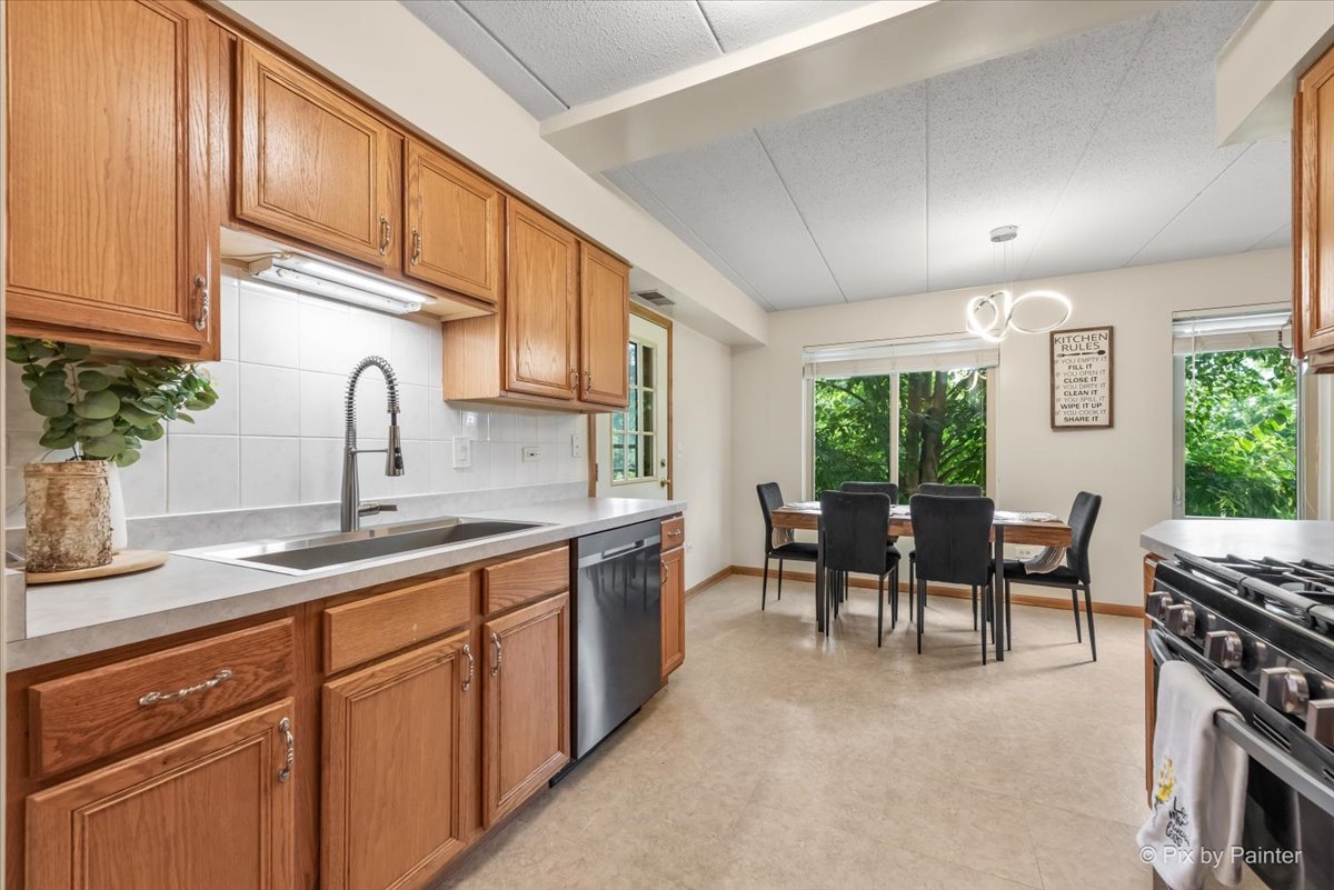 6850 RIDGE POINT Drive #2C, Oak Forest, IL 60452