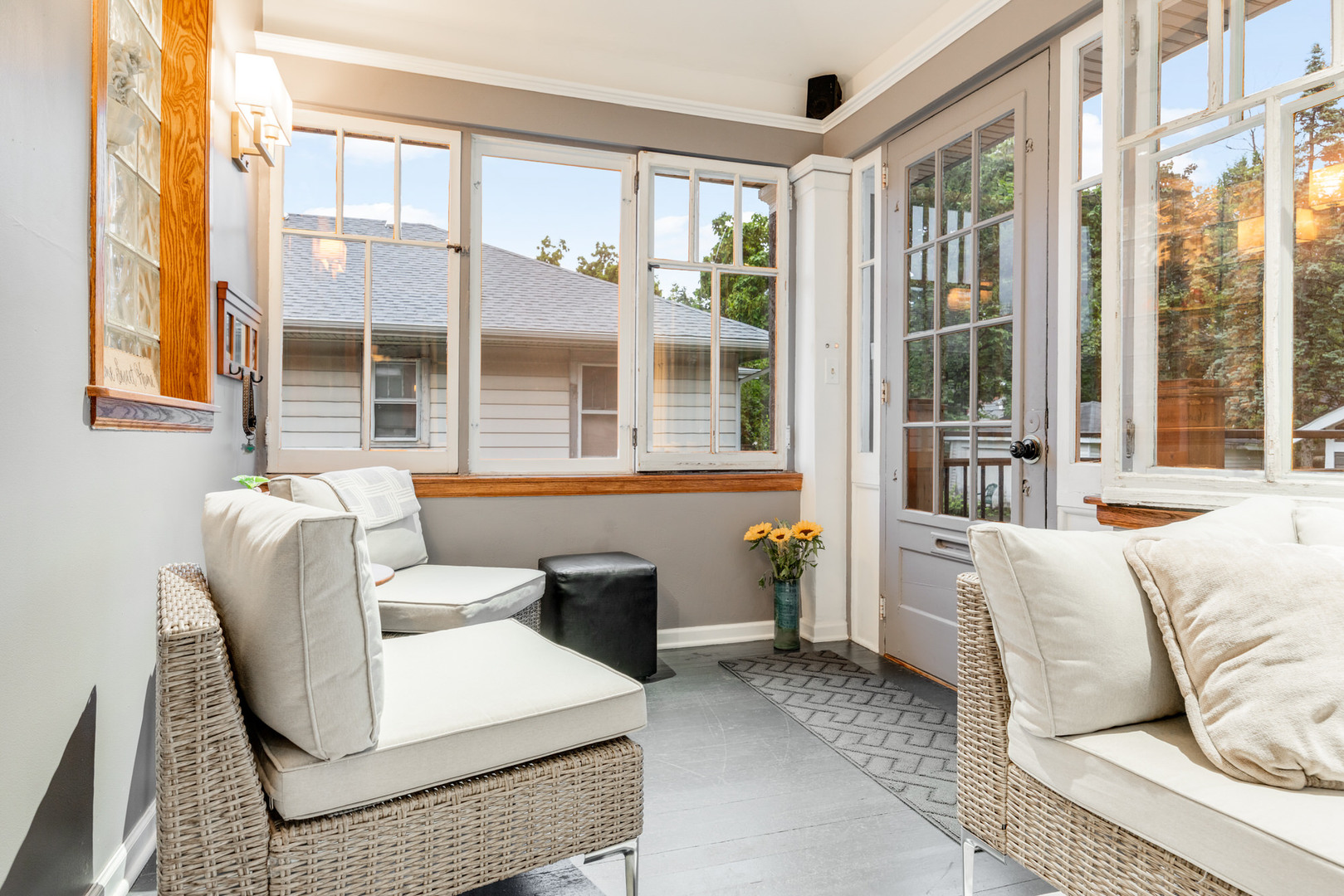 369 Addison Road, Riverside, IL 60546