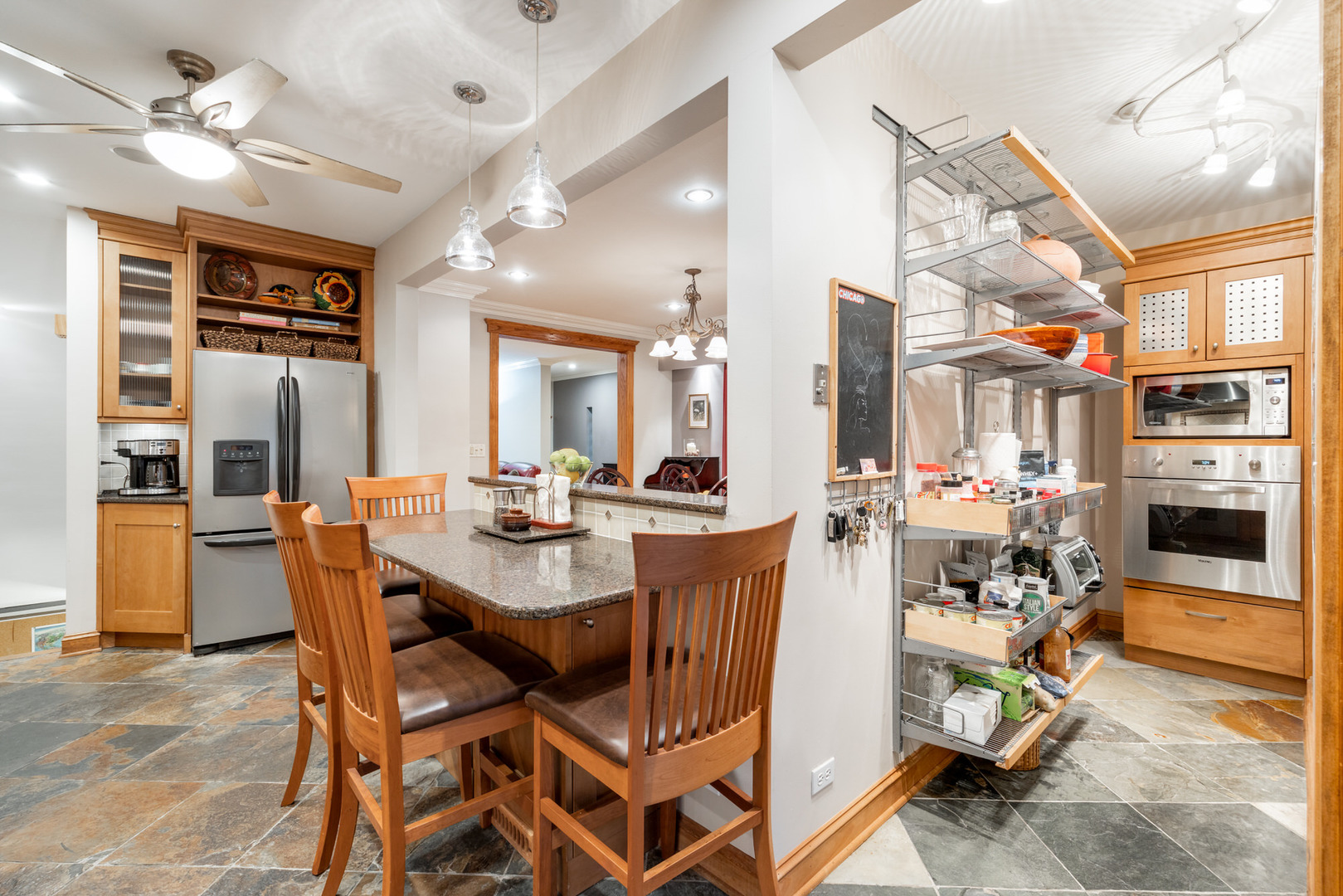 369 Addison Road, Riverside, IL 60546