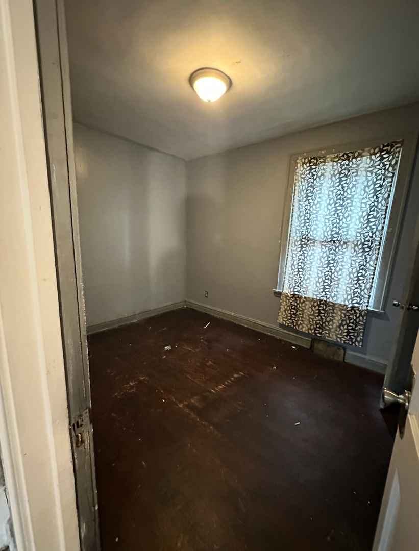 1444 W 72nd Place, Chicago, IL 60636