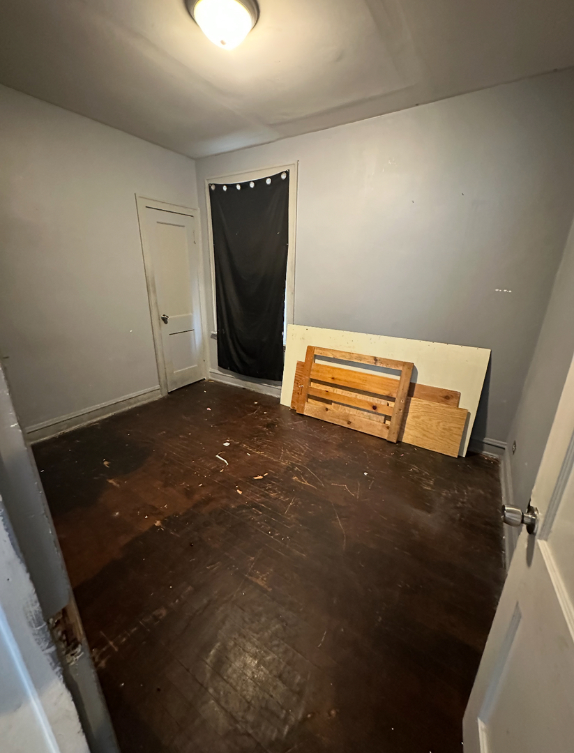 1444 W 72nd Place, Chicago, IL 60636