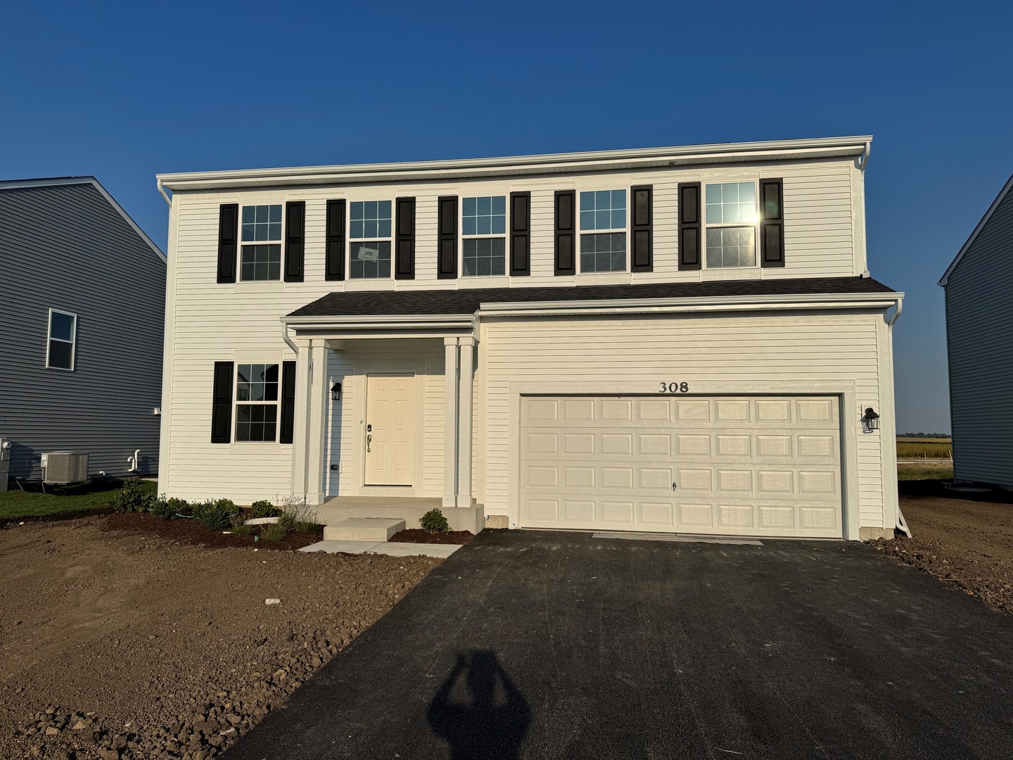 308 Monica Lane, Oswego, IL 60543