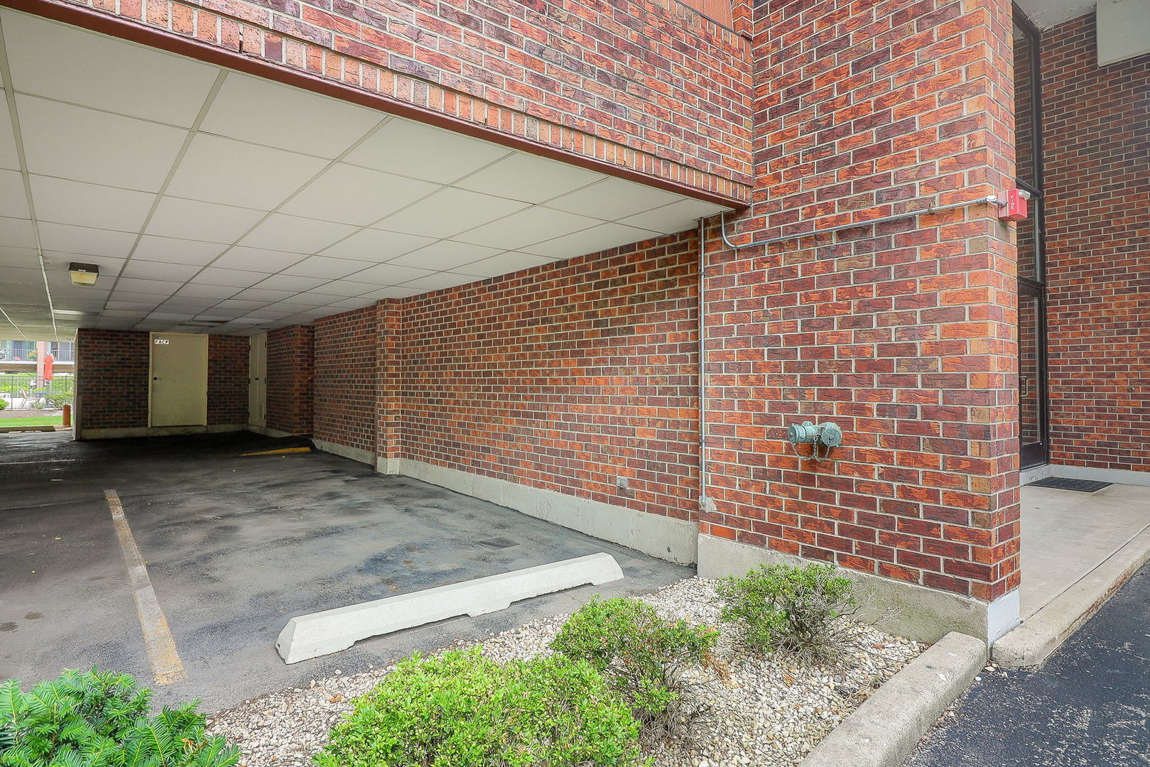6545 Main Street #308, Downers Grove, IL 60516