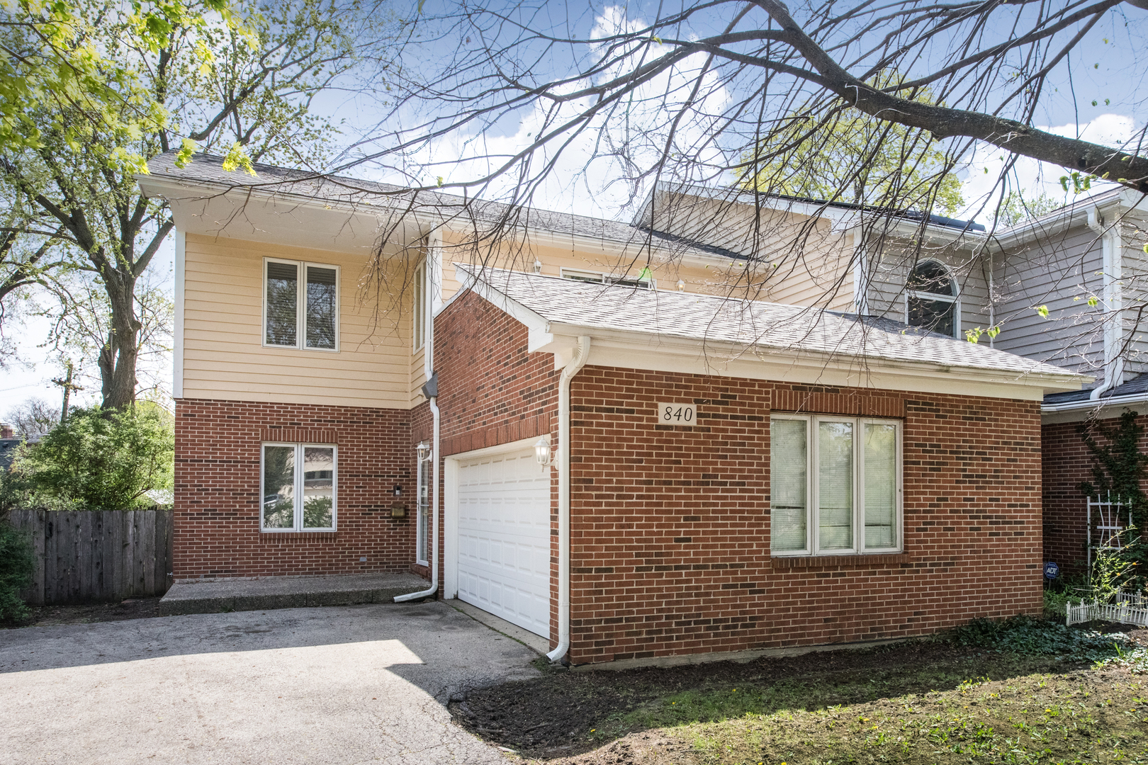 840 N Northwest Highway, Park Ridge, IL 60068