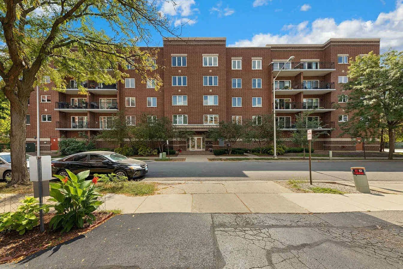 1675 Mill Street #302, Des Plaines, IL 60016
