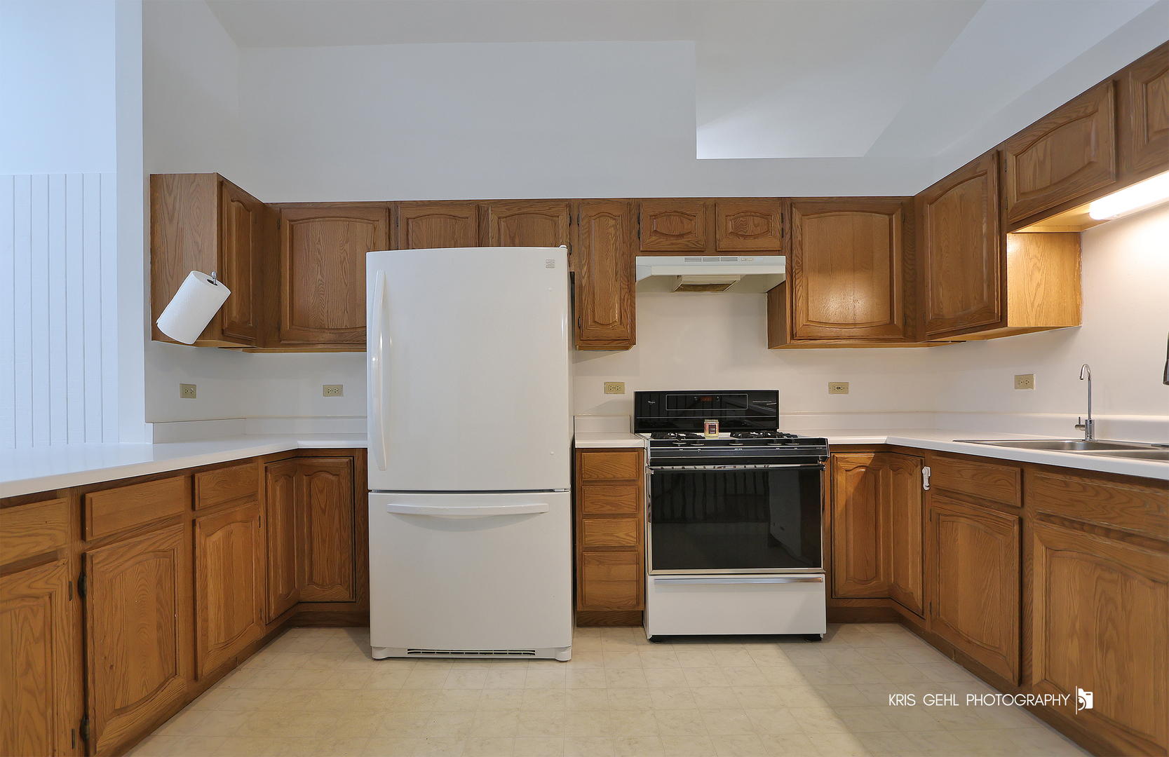 6109 Golfview Drive, Gurnee, IL 60031