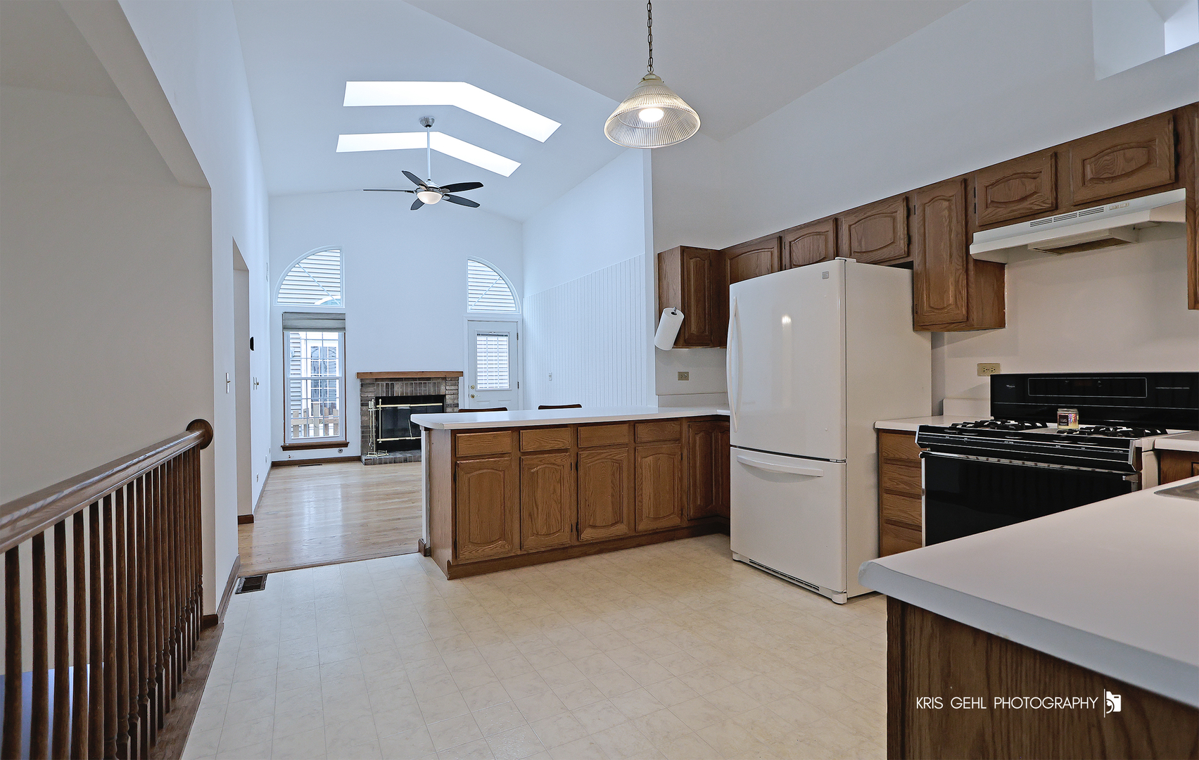 6109 Golfview Drive, Gurnee, IL 60031