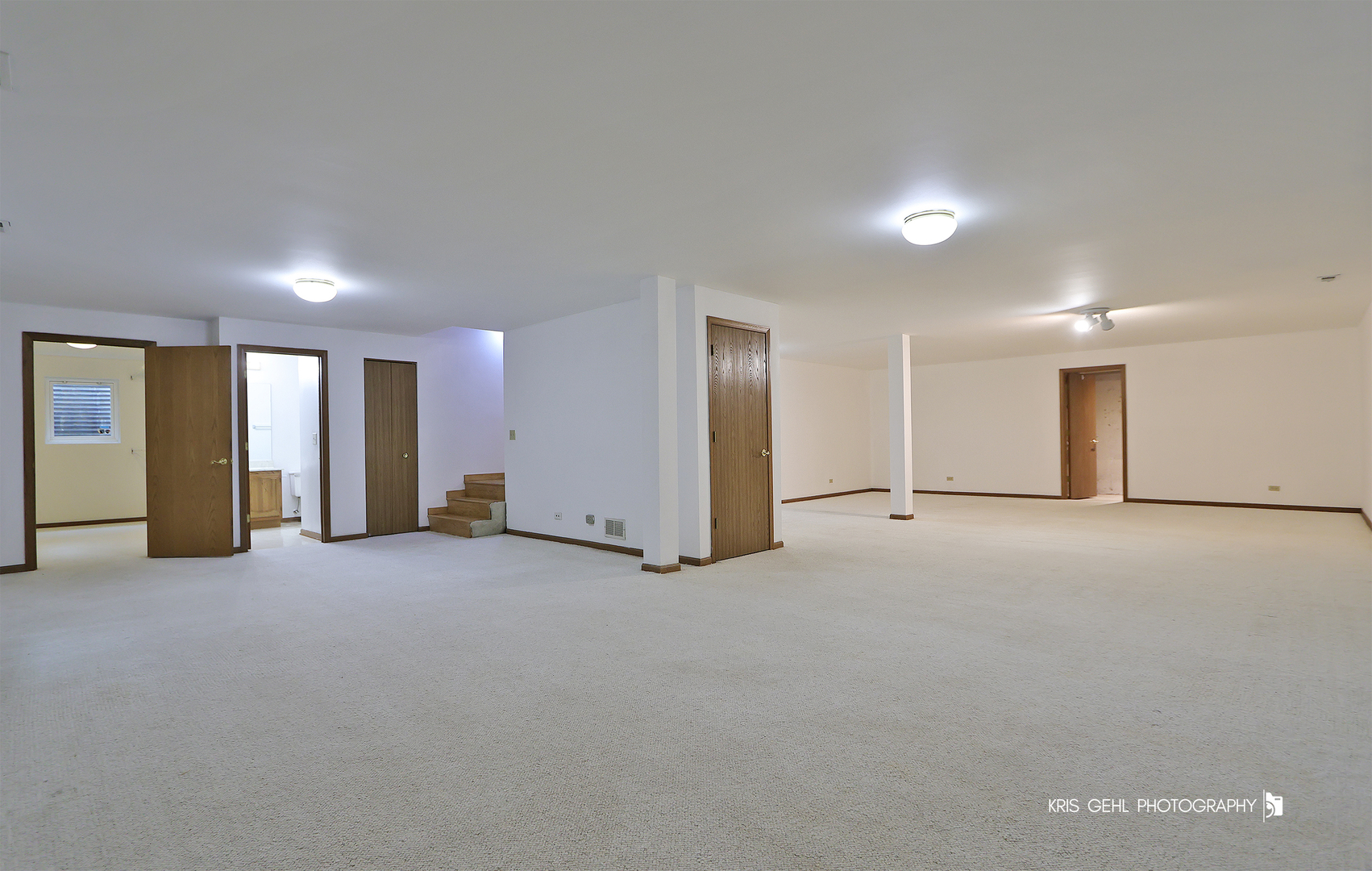 6109 Golfview Drive, Gurnee, IL 60031