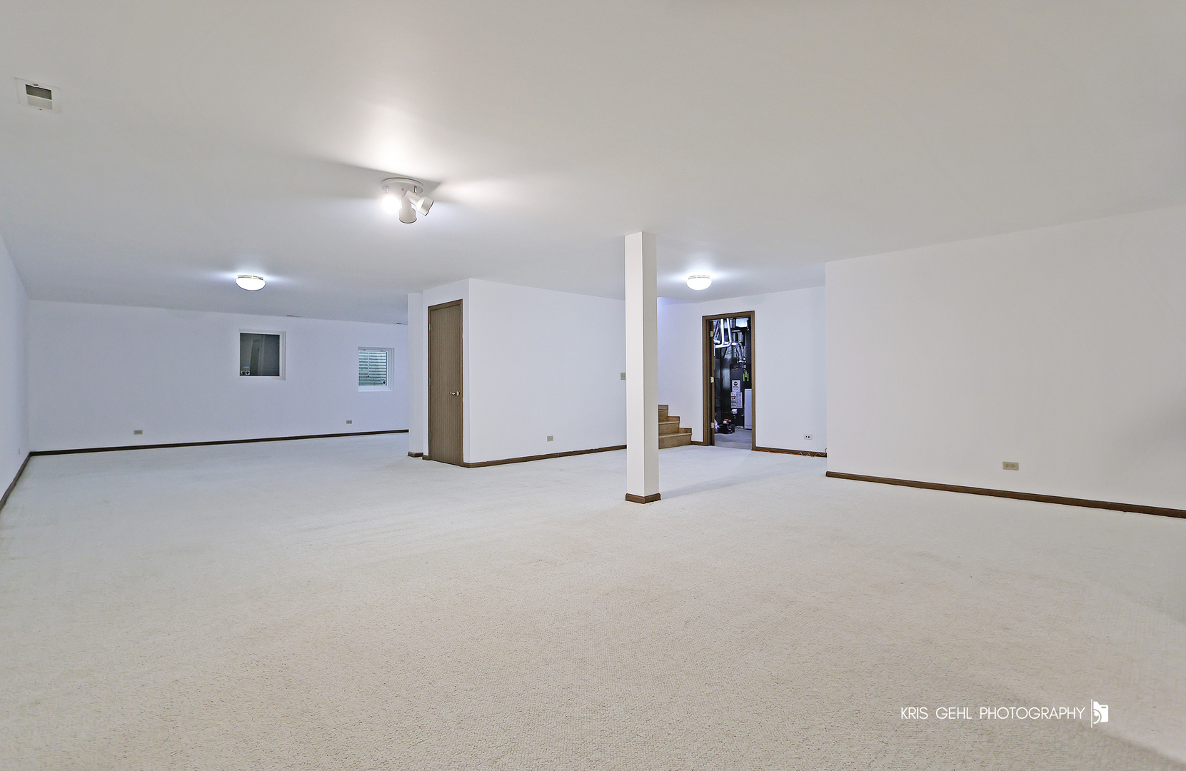 6109 Golfview Drive, Gurnee, IL 60031