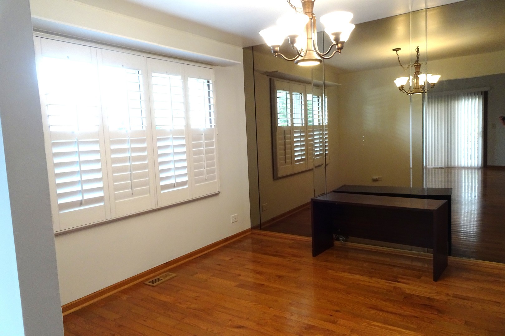 945 Fieldstone Court #945, Schaumburg, IL 60194