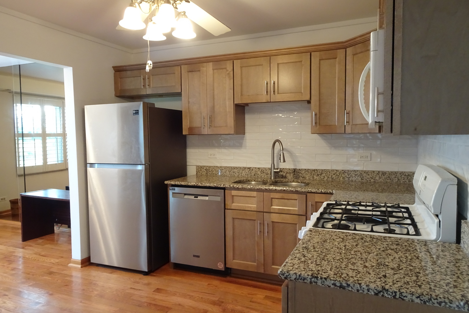 945 Fieldstone Court #945, Schaumburg, IL 60194