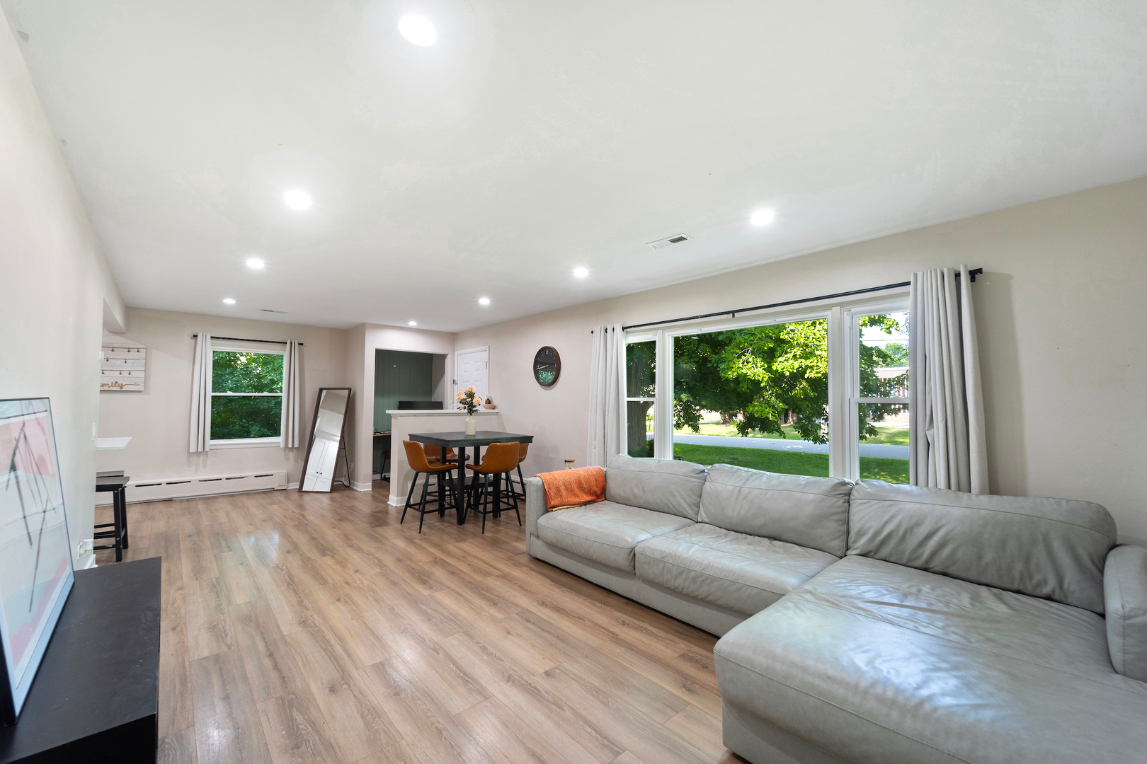 37791 N De Woody Road, Beach Park, IL 60087